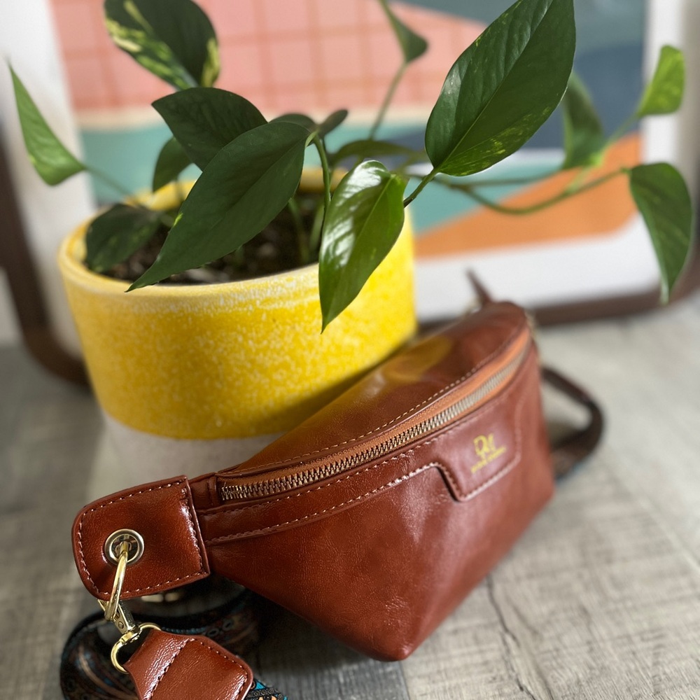 Brown Leather Crossbody Bag/Fanny Pack